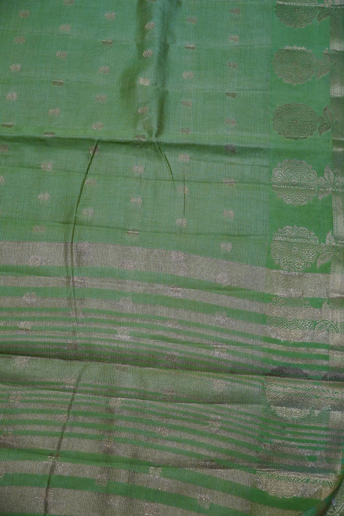 Semi Raw Silk Saree - Vairaoosi Pattern Light Green