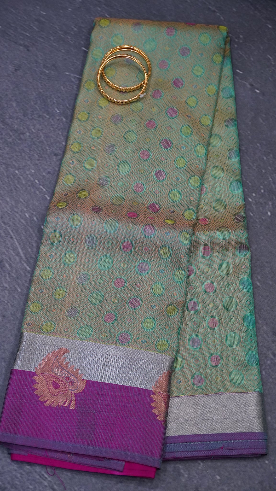Pure Kanchipuram Silk Saree -Green Magenta