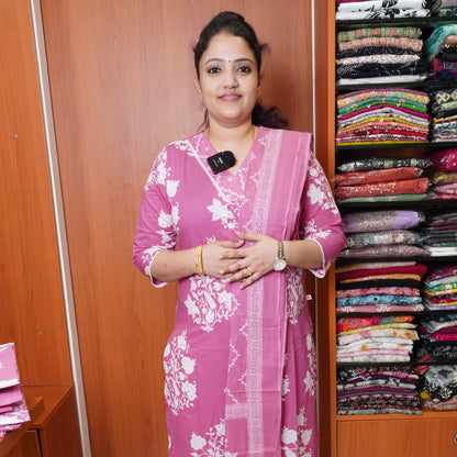 3 Pcs Set Kurti - V Neck Printed - Pink