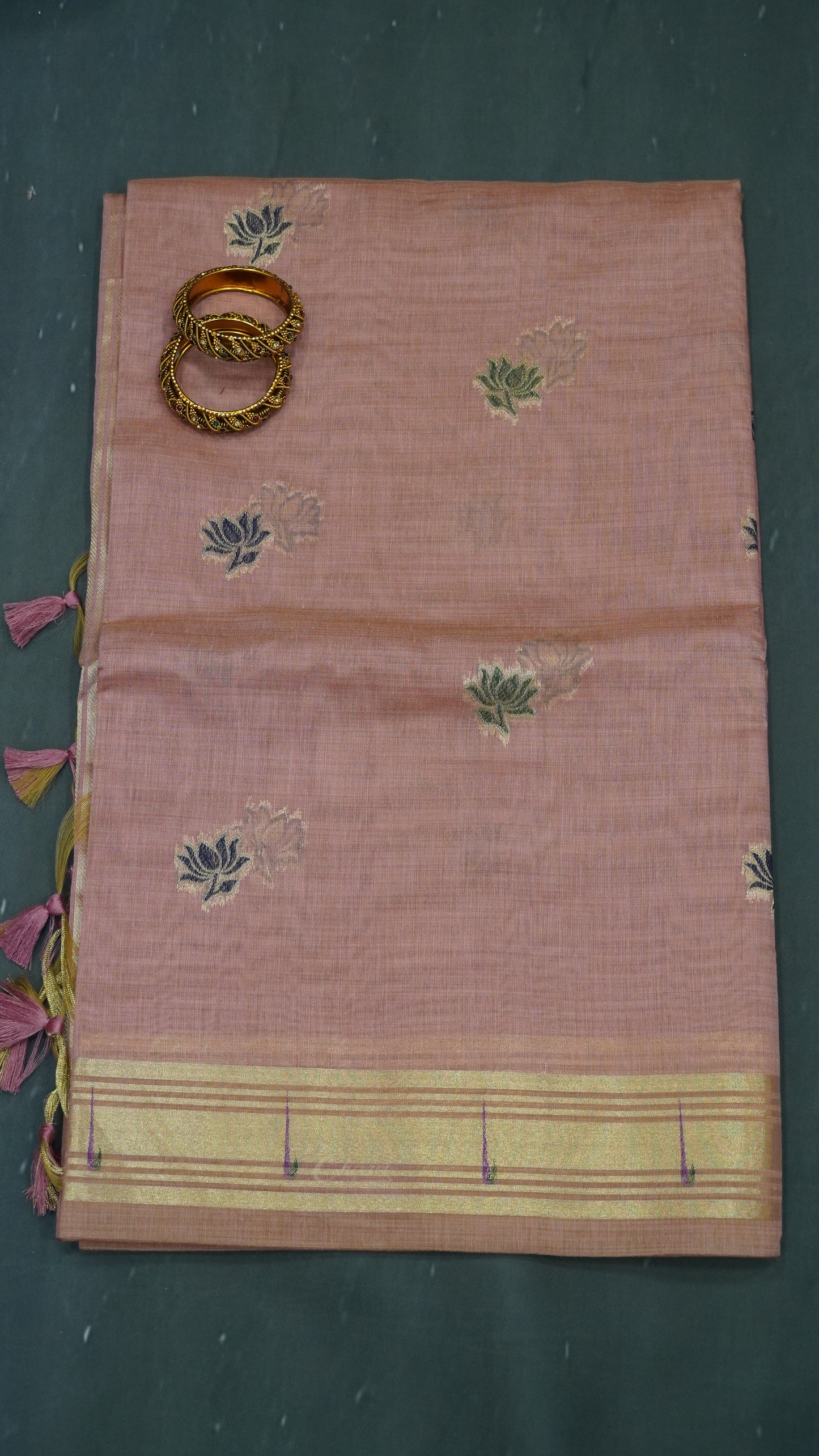 Handloom Jamdani Saree-Lotus Paithani-Pale Pink