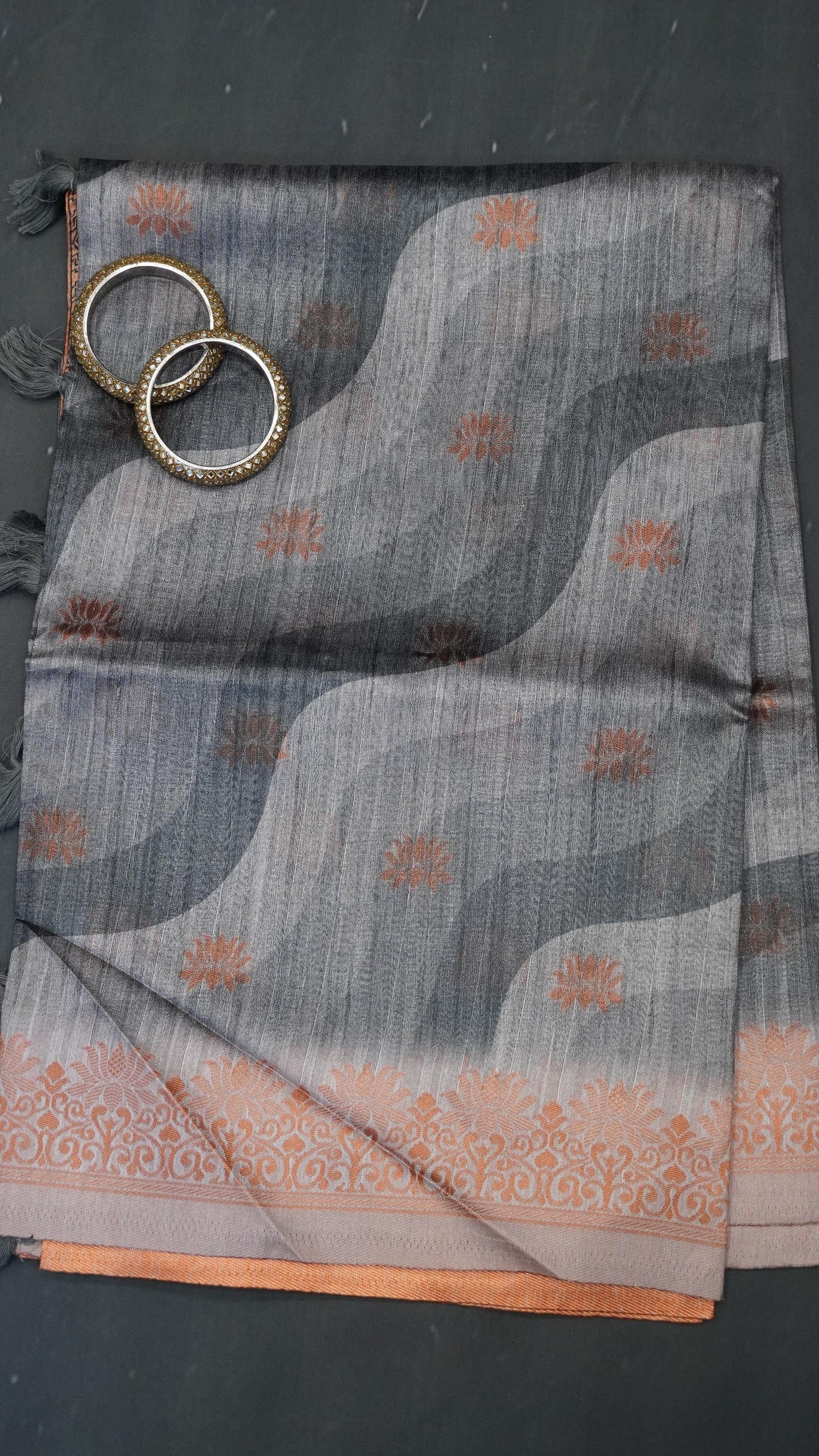 Gicha Tussar Saree -Curves Pattern Grey