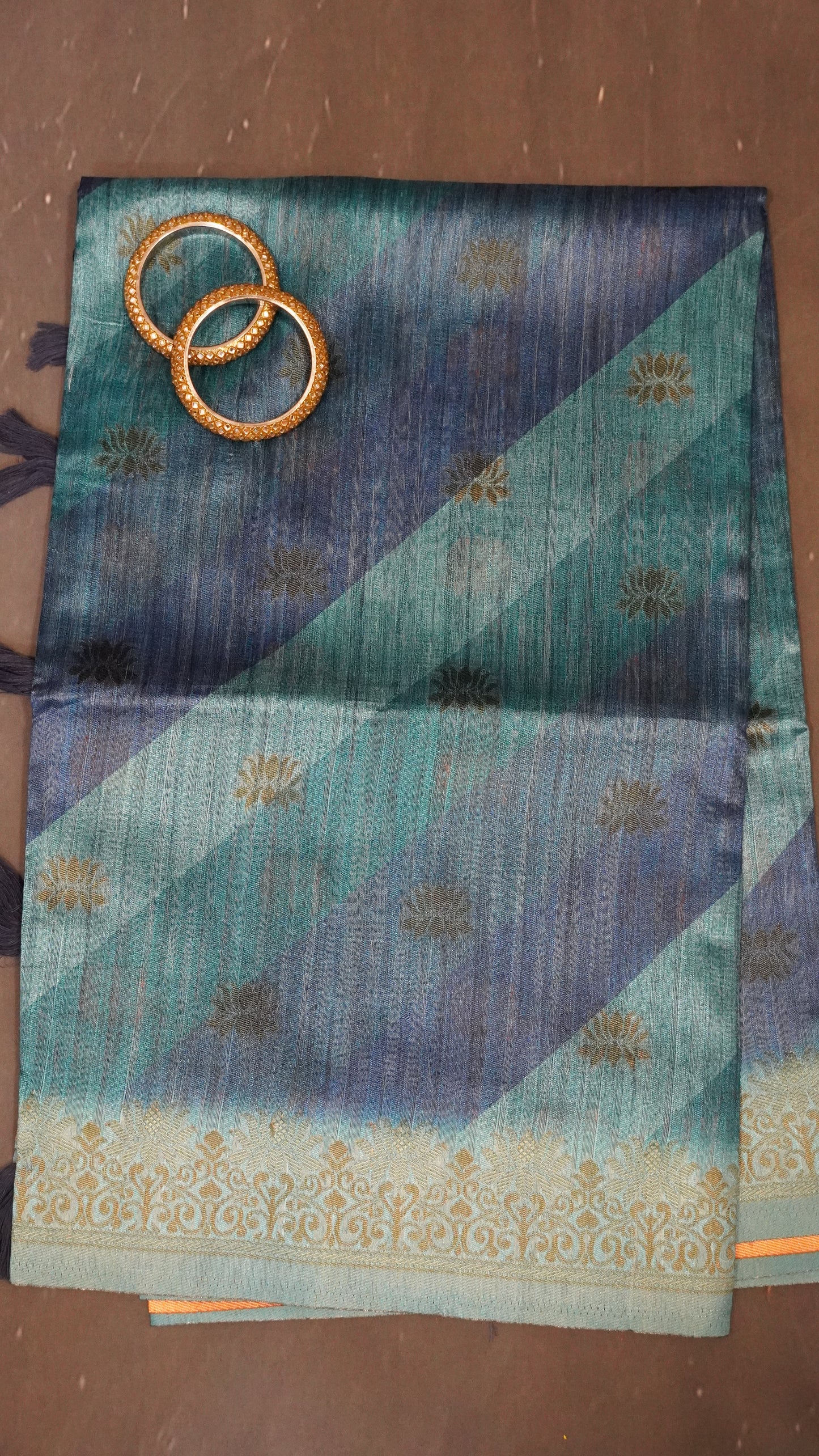 Gicha Tussar Saree -Leheriya Pattern-Blue