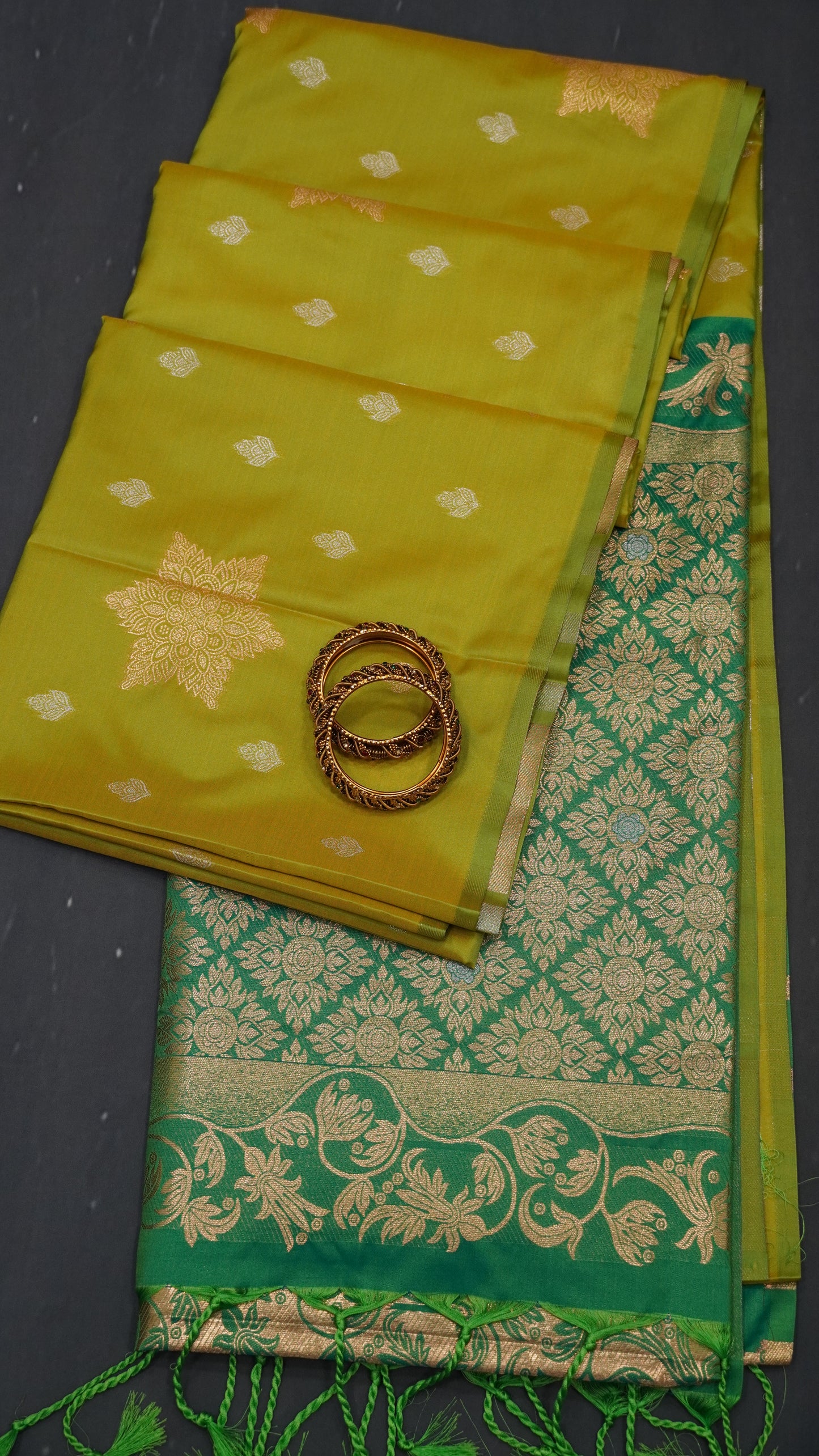 Semi Soft Silk Saree-Rangoli Zari Mehndi Green