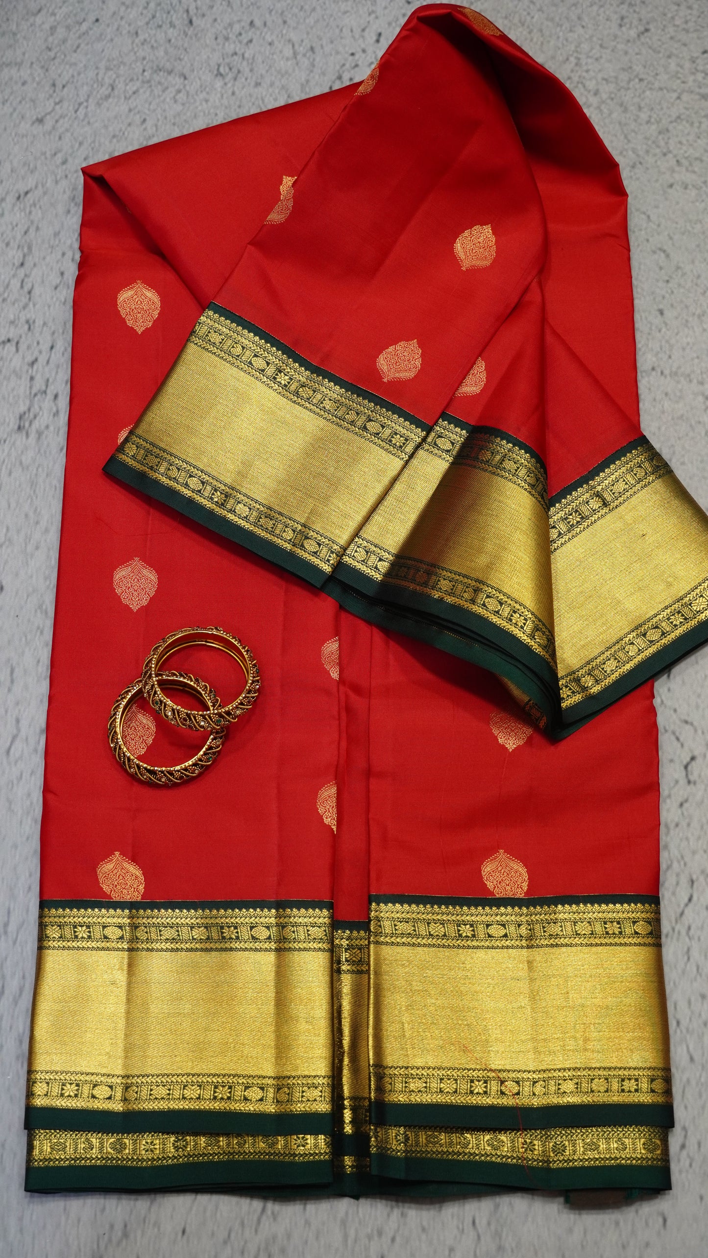Pure Kanjivaram Silk Saree - Red-Green