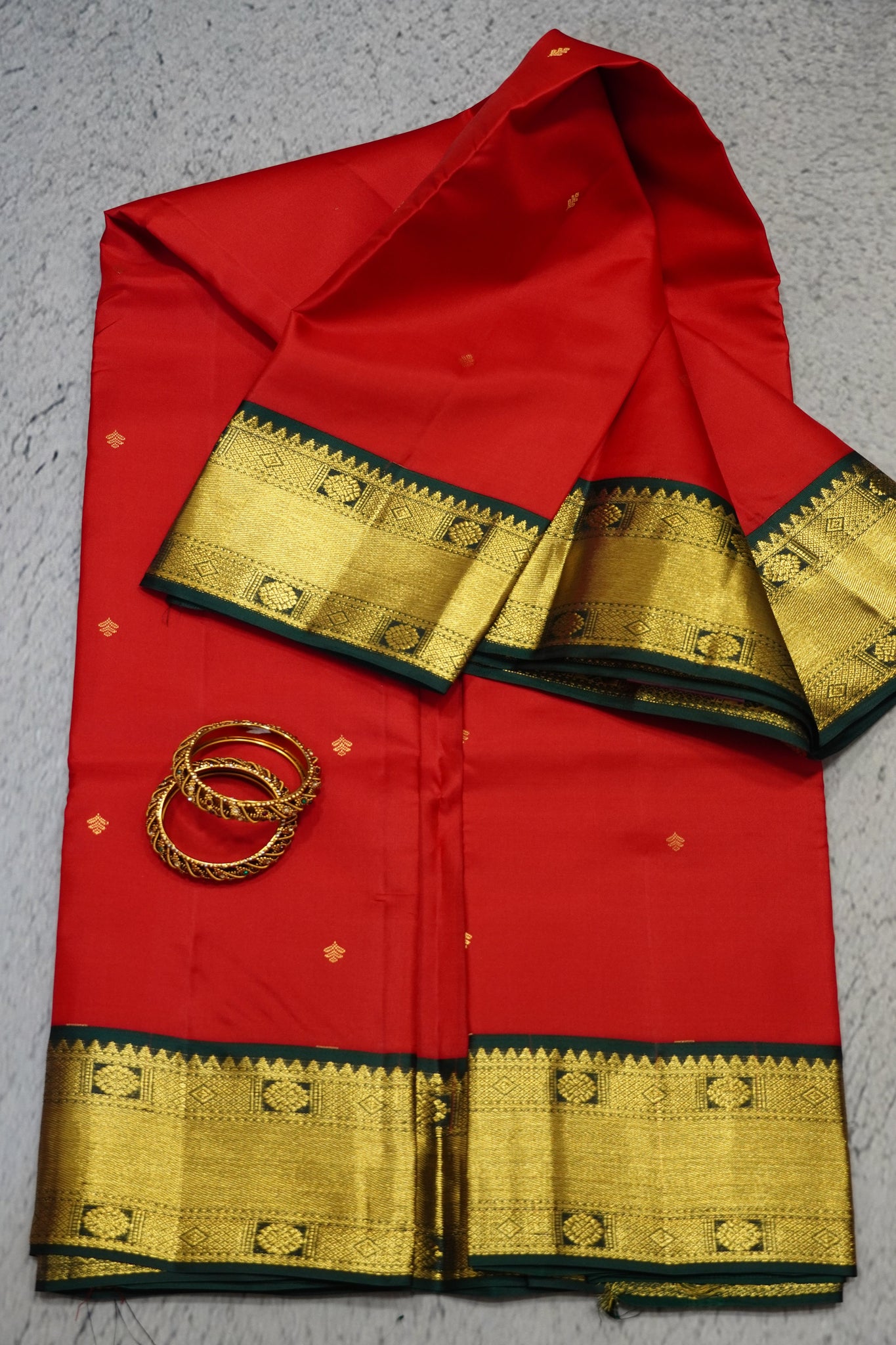 Pure Kanchipuram Silk Saree - Red-Green