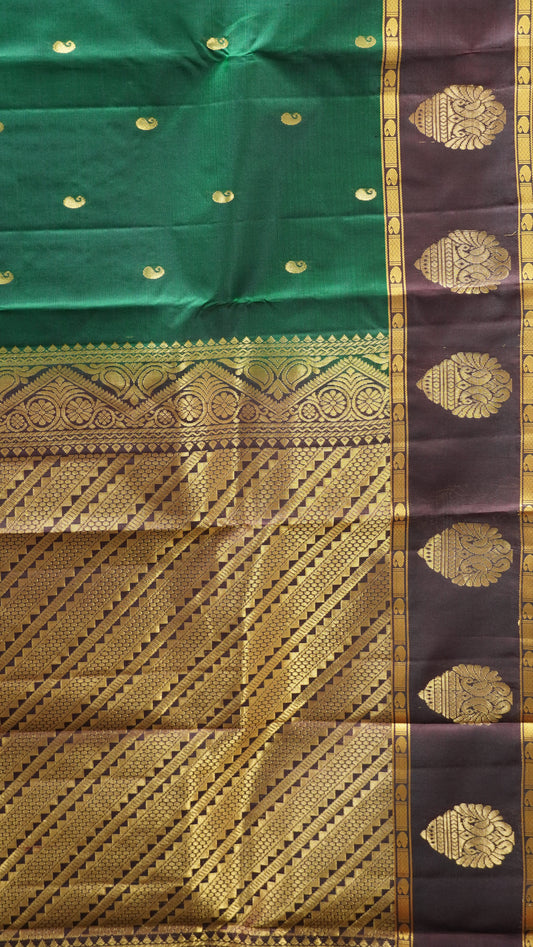 Pure Kanjivaram Silk Saree - Bottle Green-Twin Peacock