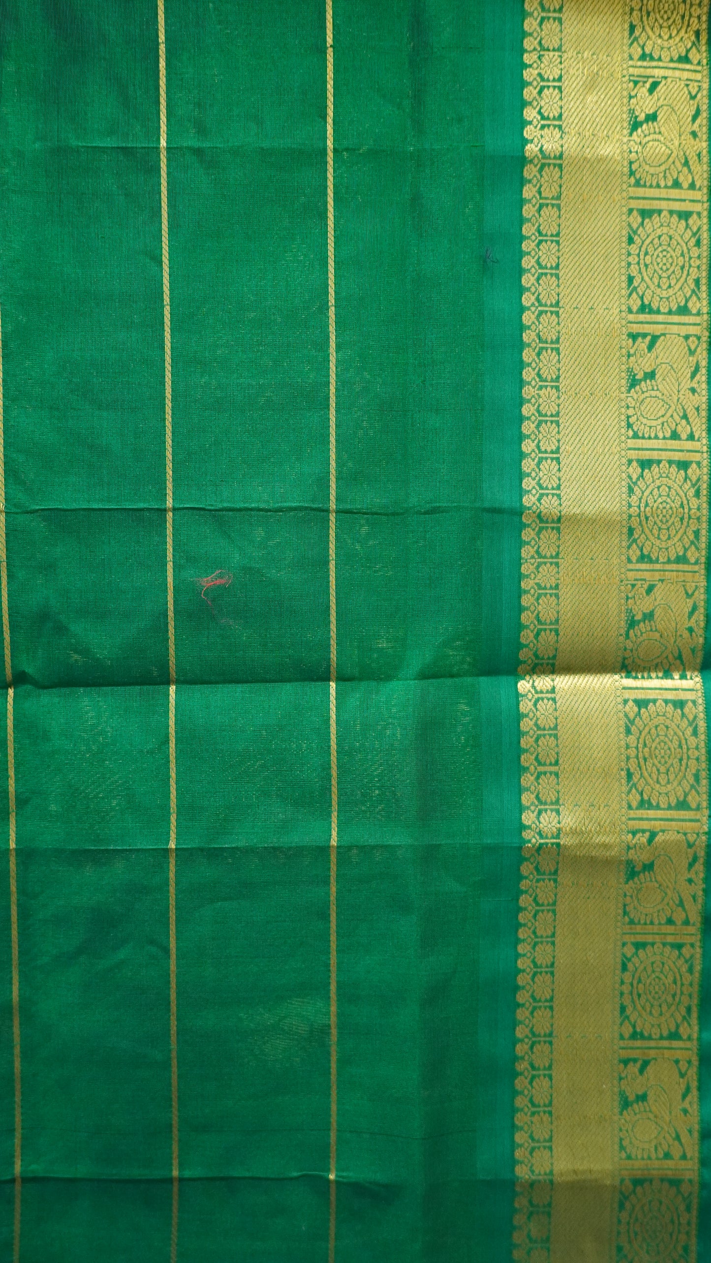 Pure Silk Cotton Saree-Maroon Green Mayil Chakram