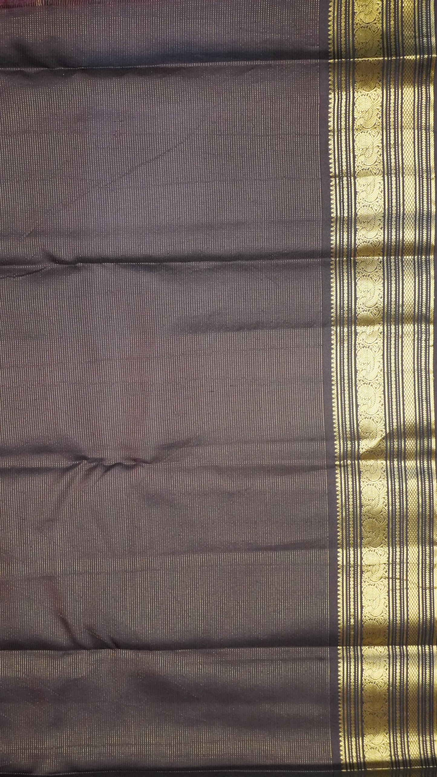 Pure Kanjivaram Silk Saree -Bottle Green-Vairaoosi