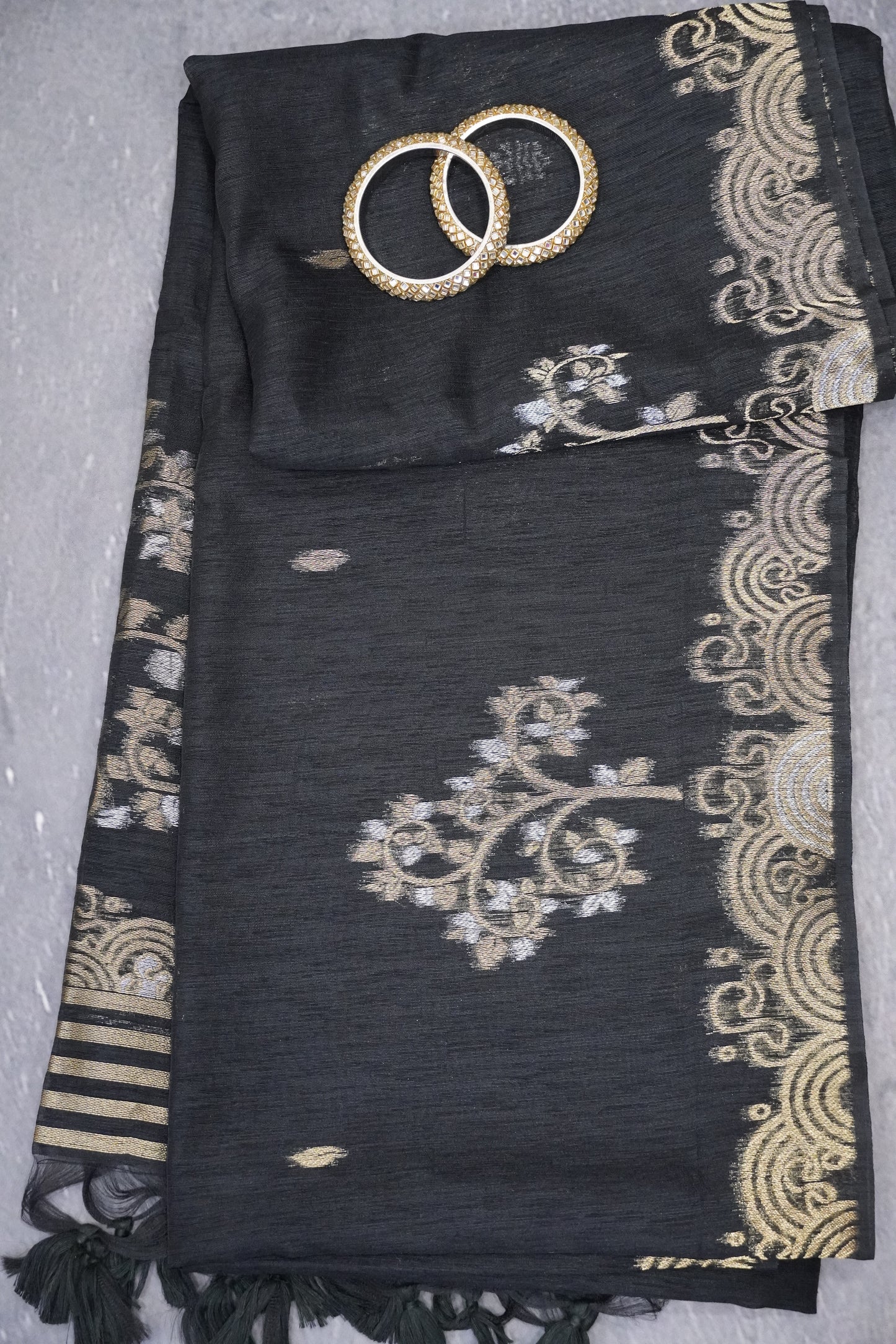 Linen Saree - Zari Border Black