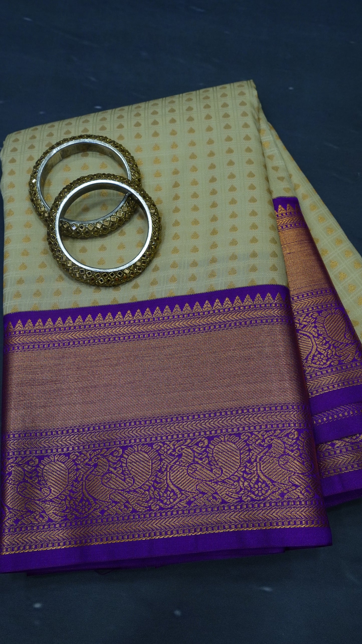 Semi Kanjivaram Silk Saree - Beige 1000 Butta