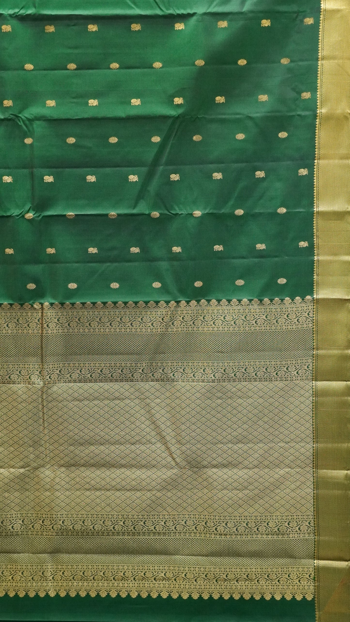 Pure Kanjivaram Silk Saree -Bottle Green Mayil Chakram