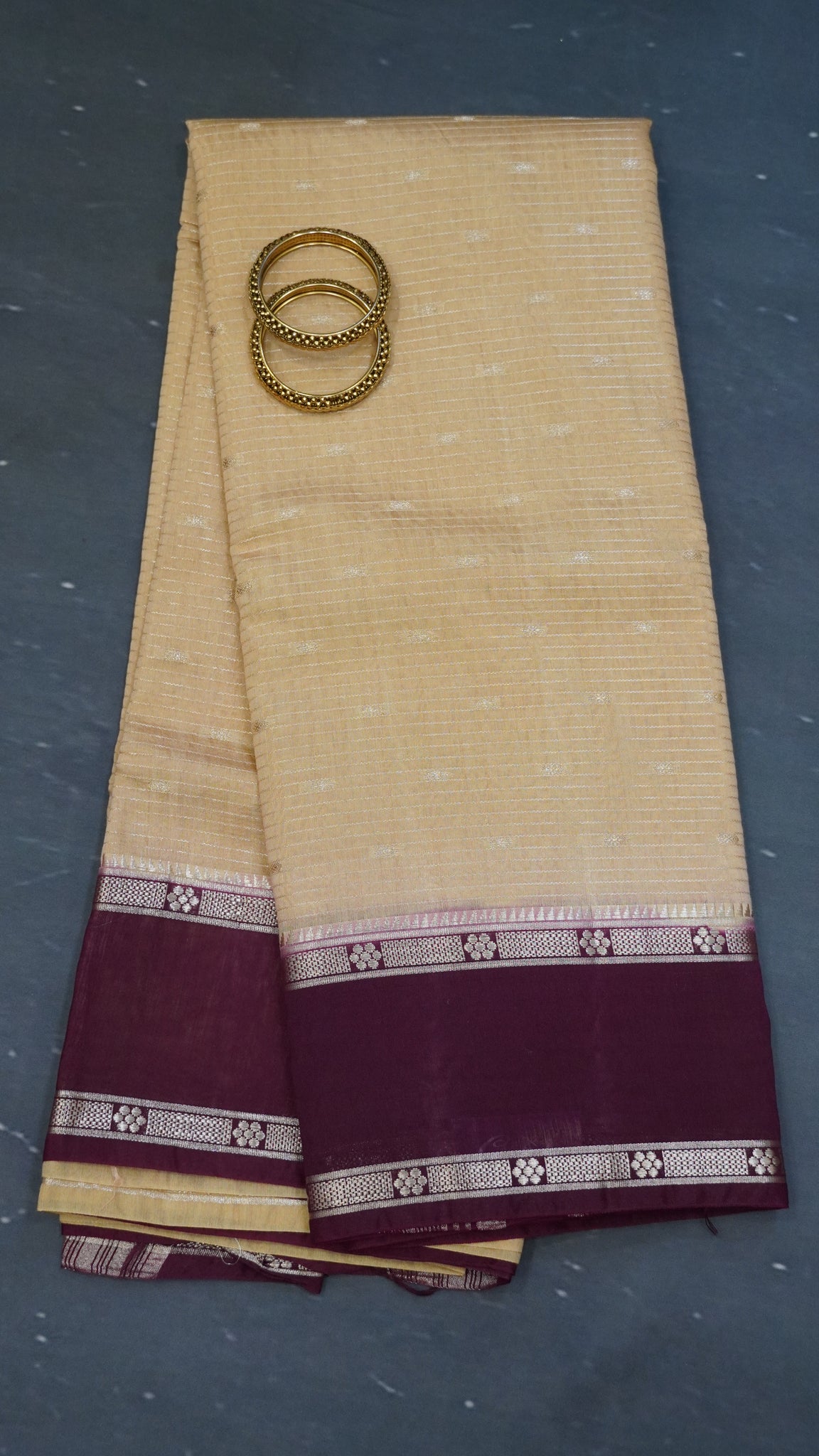 Viscose Saree-Floral Rettapet -Beige
