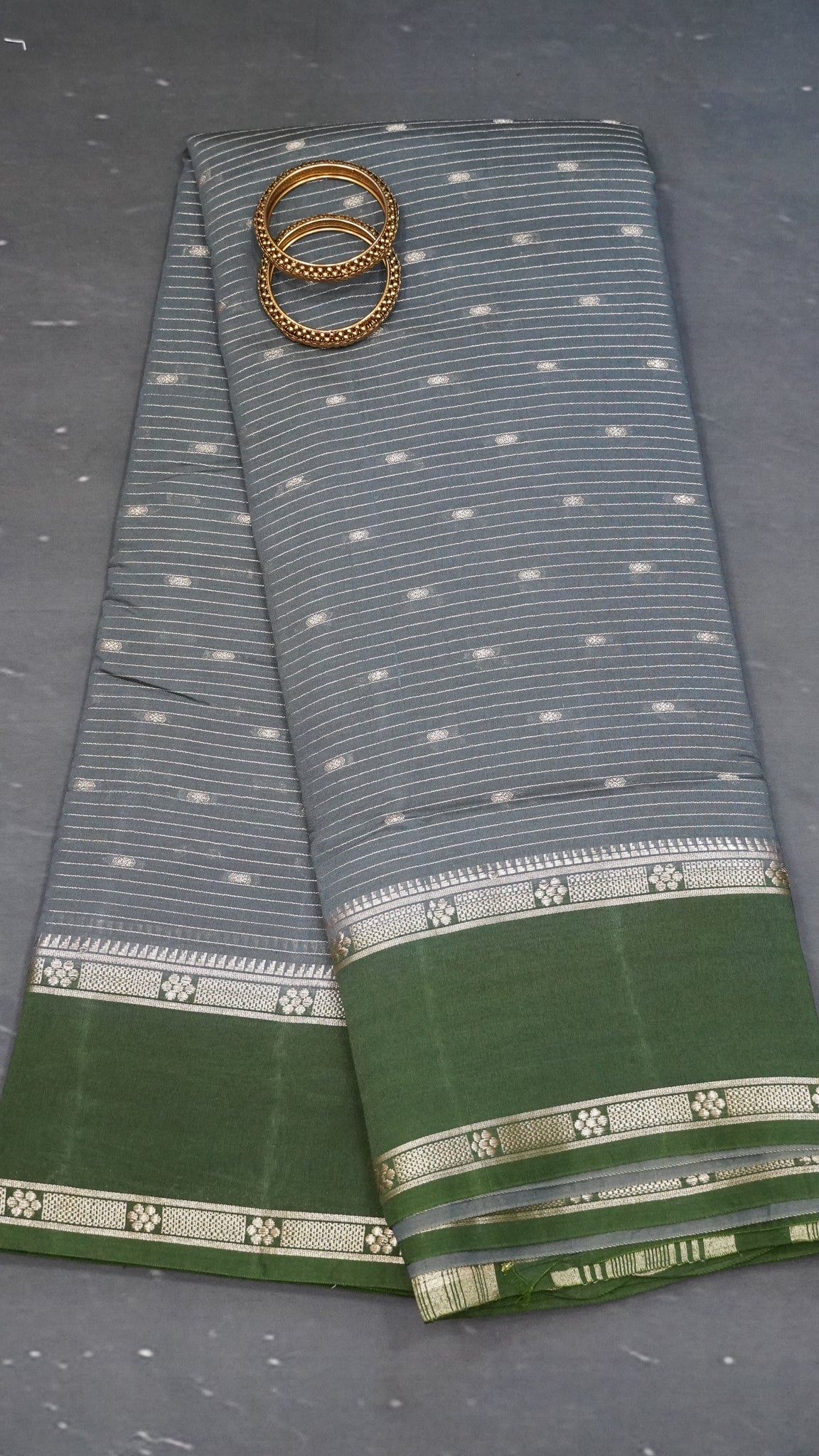 Viscose Saree-Floral Rettapet -Metallic Blue