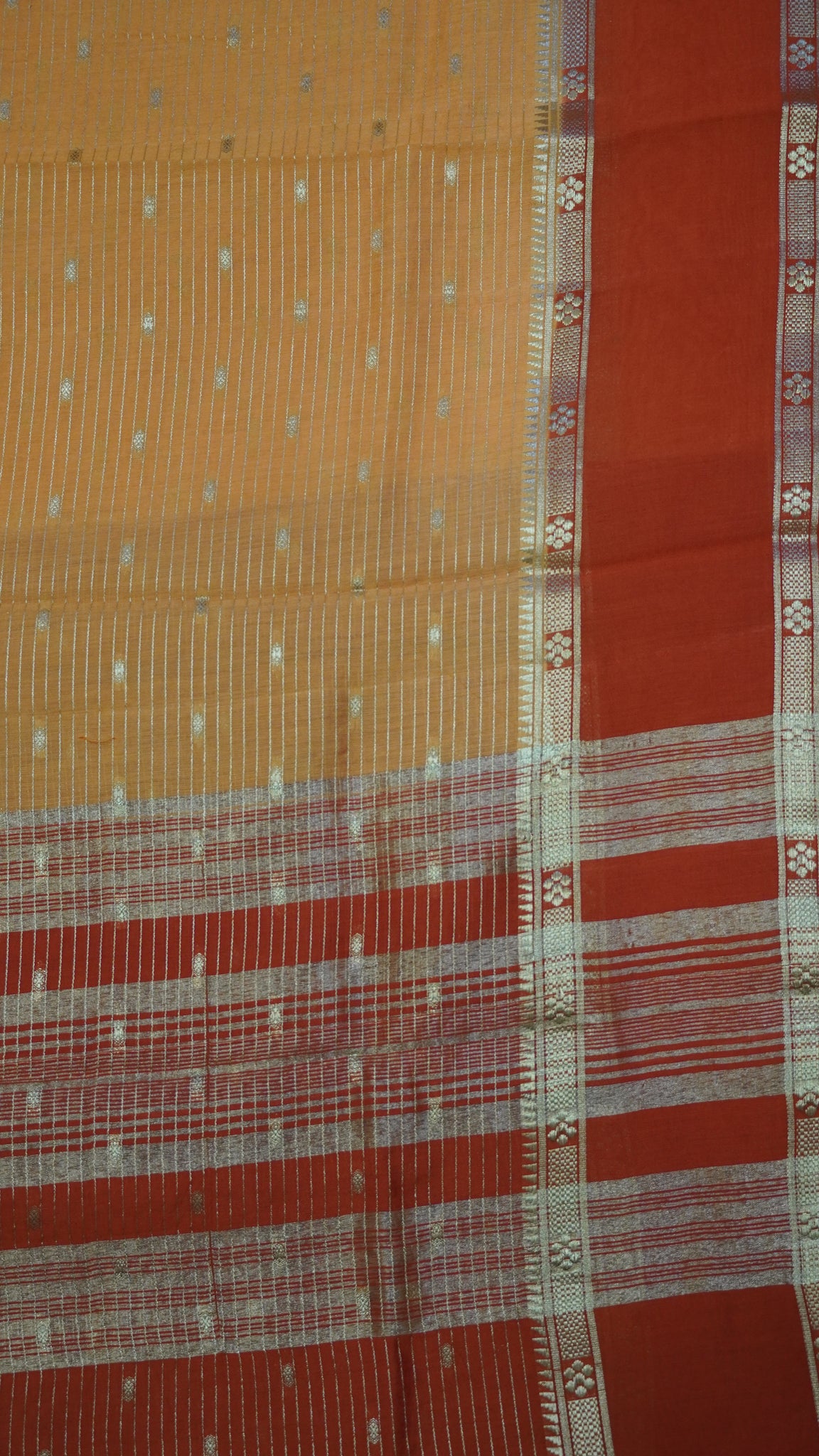 Viscose Saree-Floral Rettapet - Light Orange