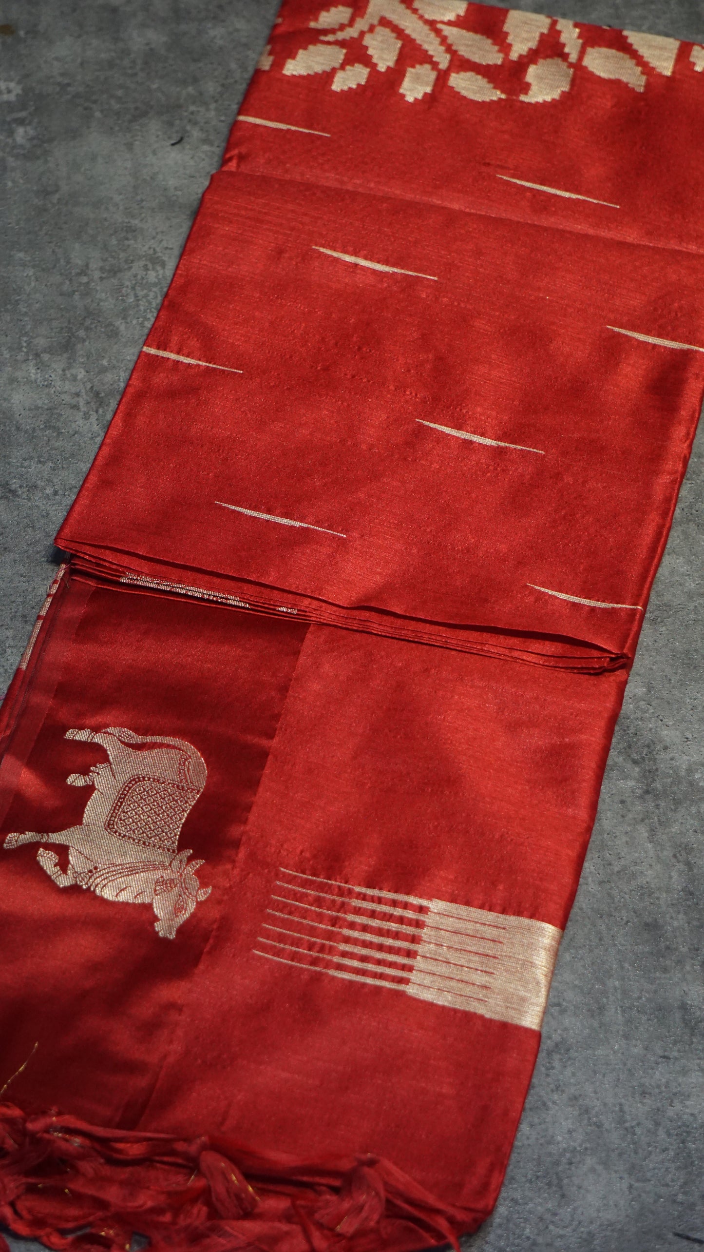Chappa Semi Tussar Saree Red