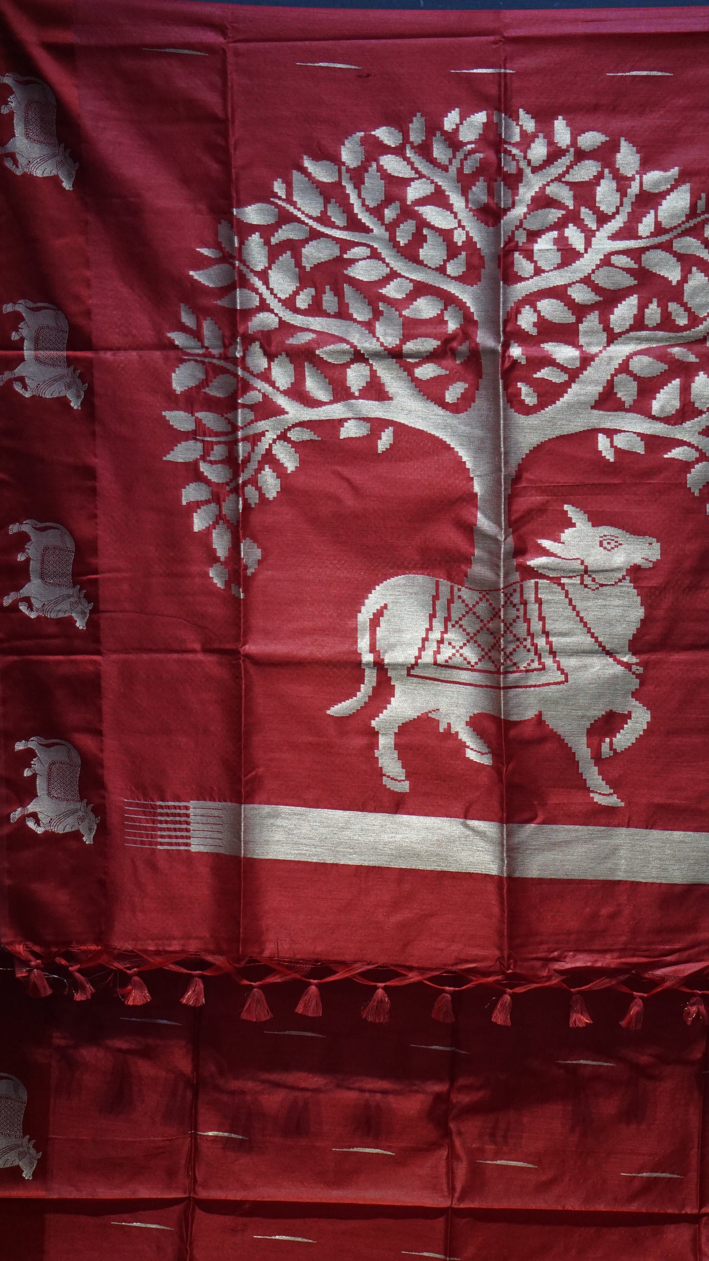 Chappa Semi Tussar Saree Red