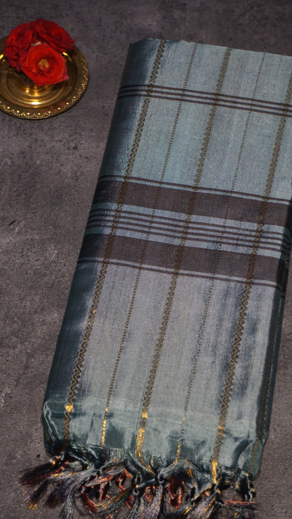 Vazhai Naaru Pattu Saree Velthari Metallic Green - Pink