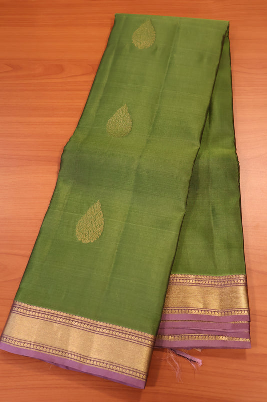 Akshayam - Pure Kanjivaram Saree - Green Small Border