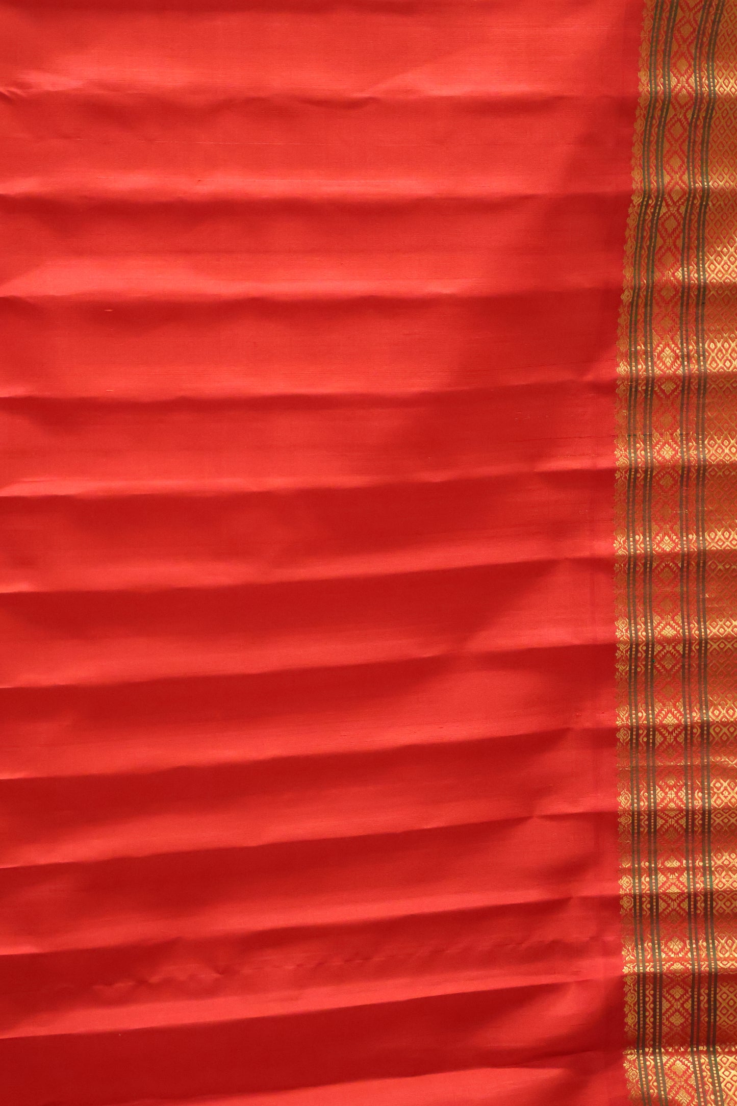 Pure Gadwal Silk Saree - Red