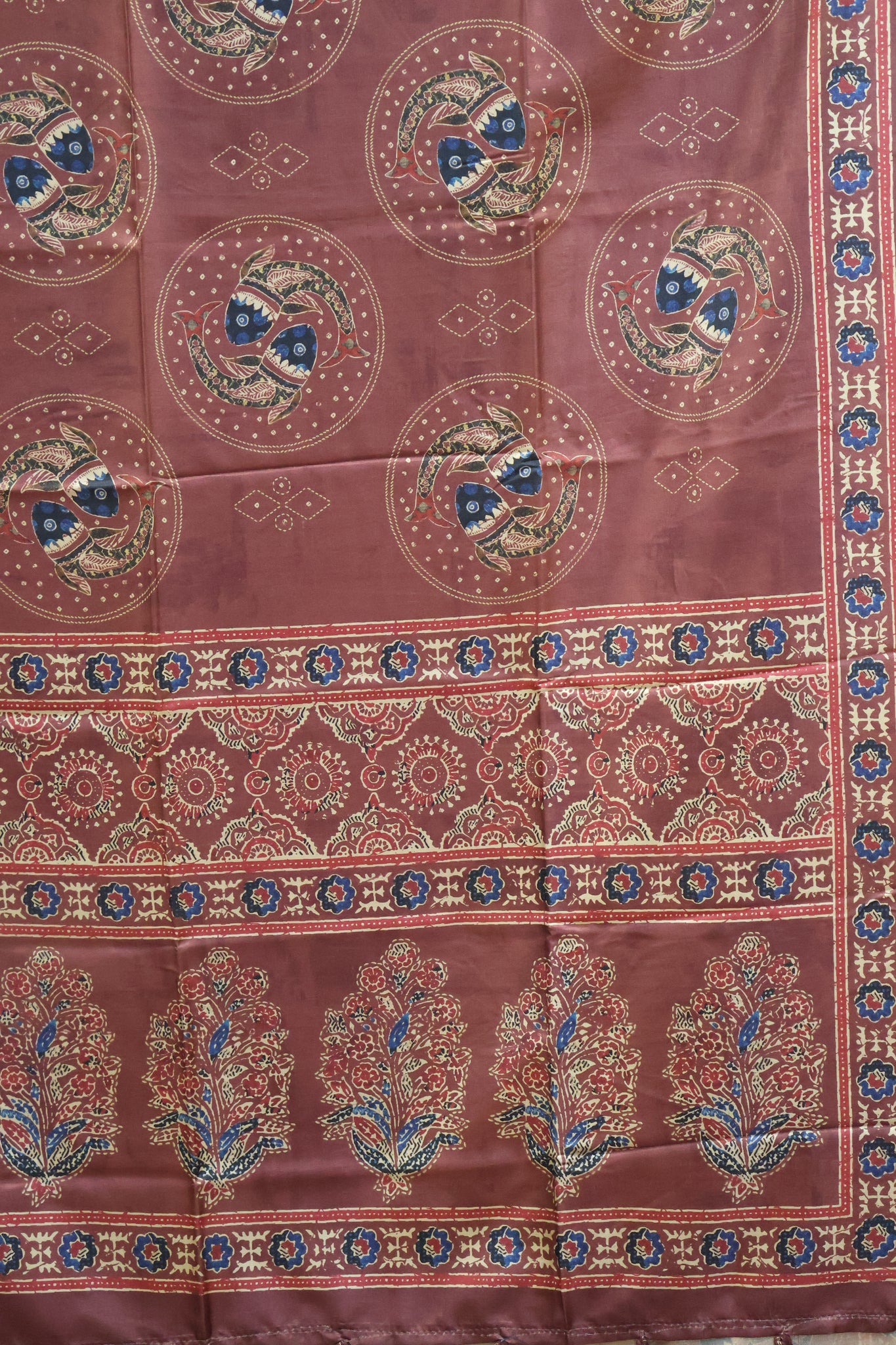 Paper Silk Saree-Arakku Round Fish Pattern