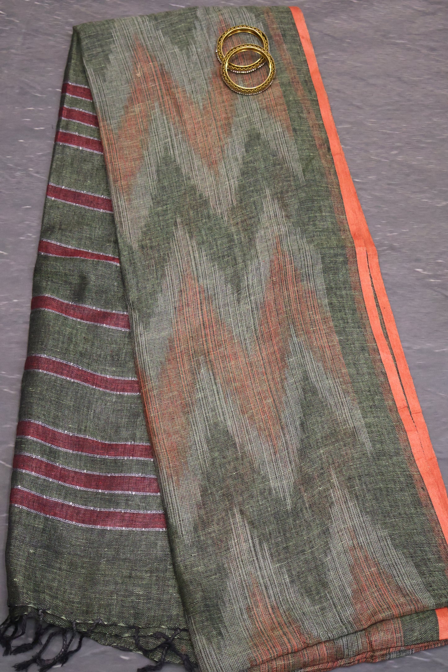 Linen Saree -Green Double Colour Zari