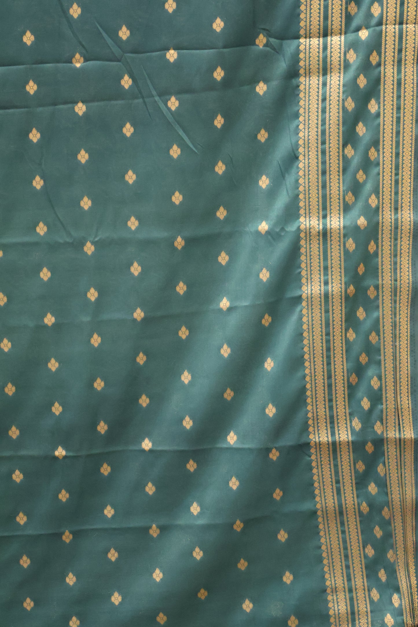 Semi Mysore Silk Saree-Off-White Floral Buta
