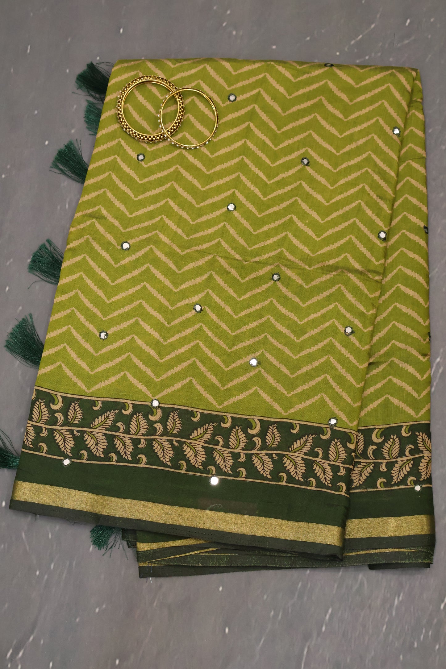 Malai Cotton Saree- Lite Green Zig Zag Mirror Work