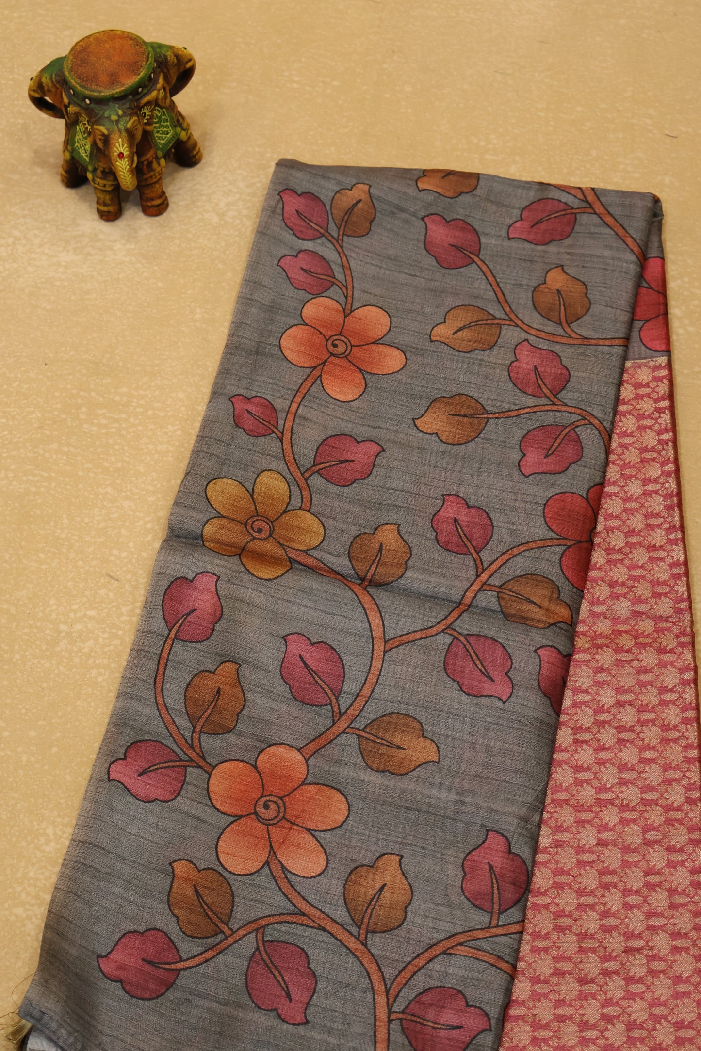Tussar Saree Zari Lotus Pattern - Pink