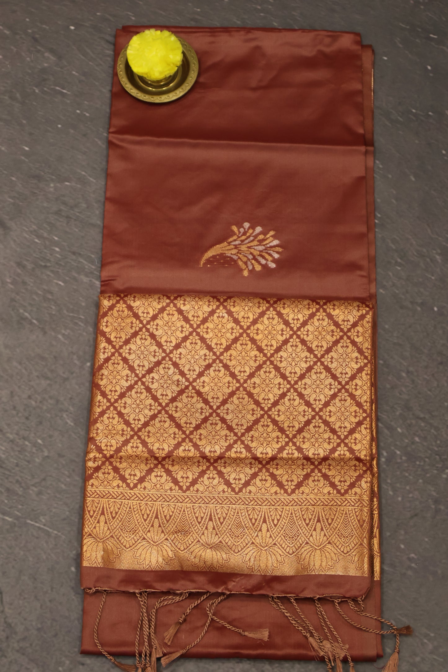 Semi Soft Silk Saree-Floral Pattern-Golden Brown