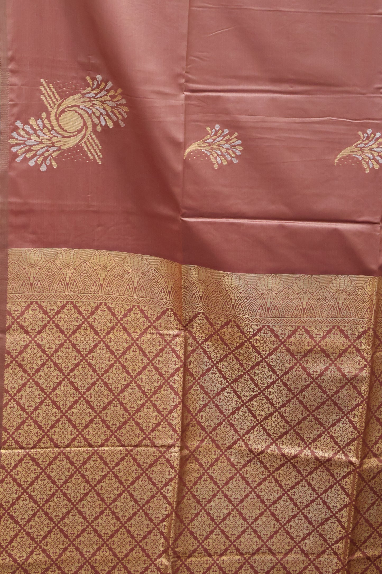 Semi Soft Silk Saree-Floral Pattern-Golden Brown