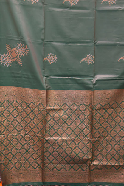 Semi Soft Silk Saree-Floral Pattern-Green