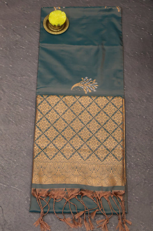 Semi Soft Silk Saree-Floral Pattern- Peacock Green