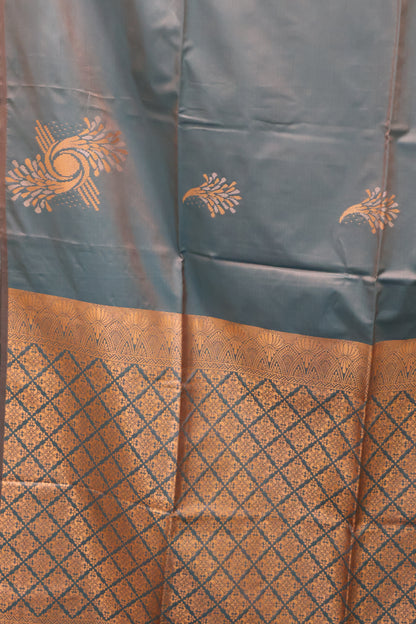 Semi Soft Silk Saree-Floral Pattern- Peacock Green