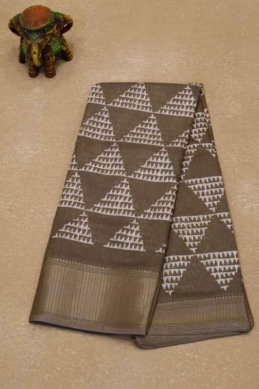 Dola Silk Saree Pyramid Pattern-Beige
