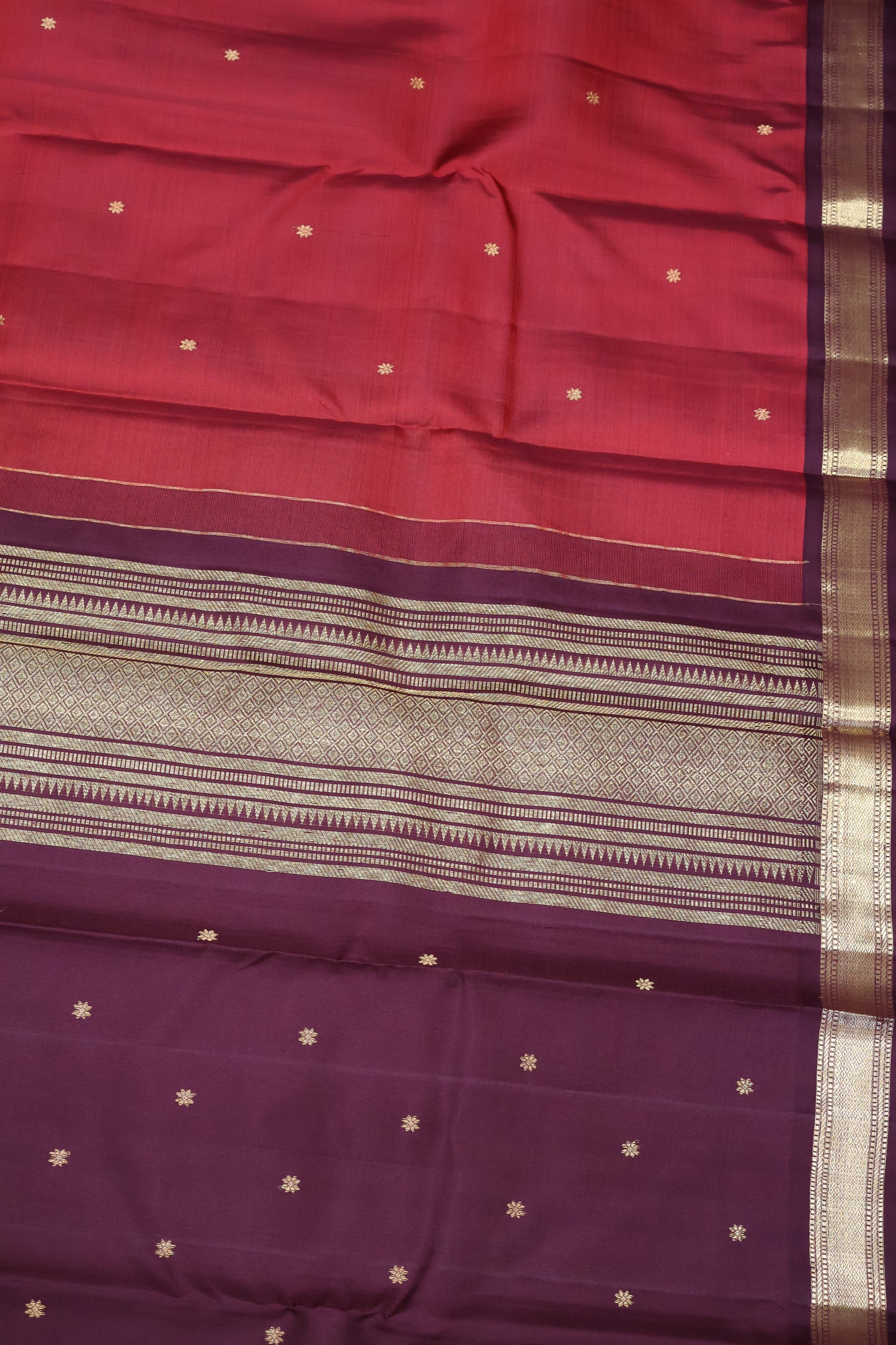 Pure Kanjivaram Saree -Maroon Small Border