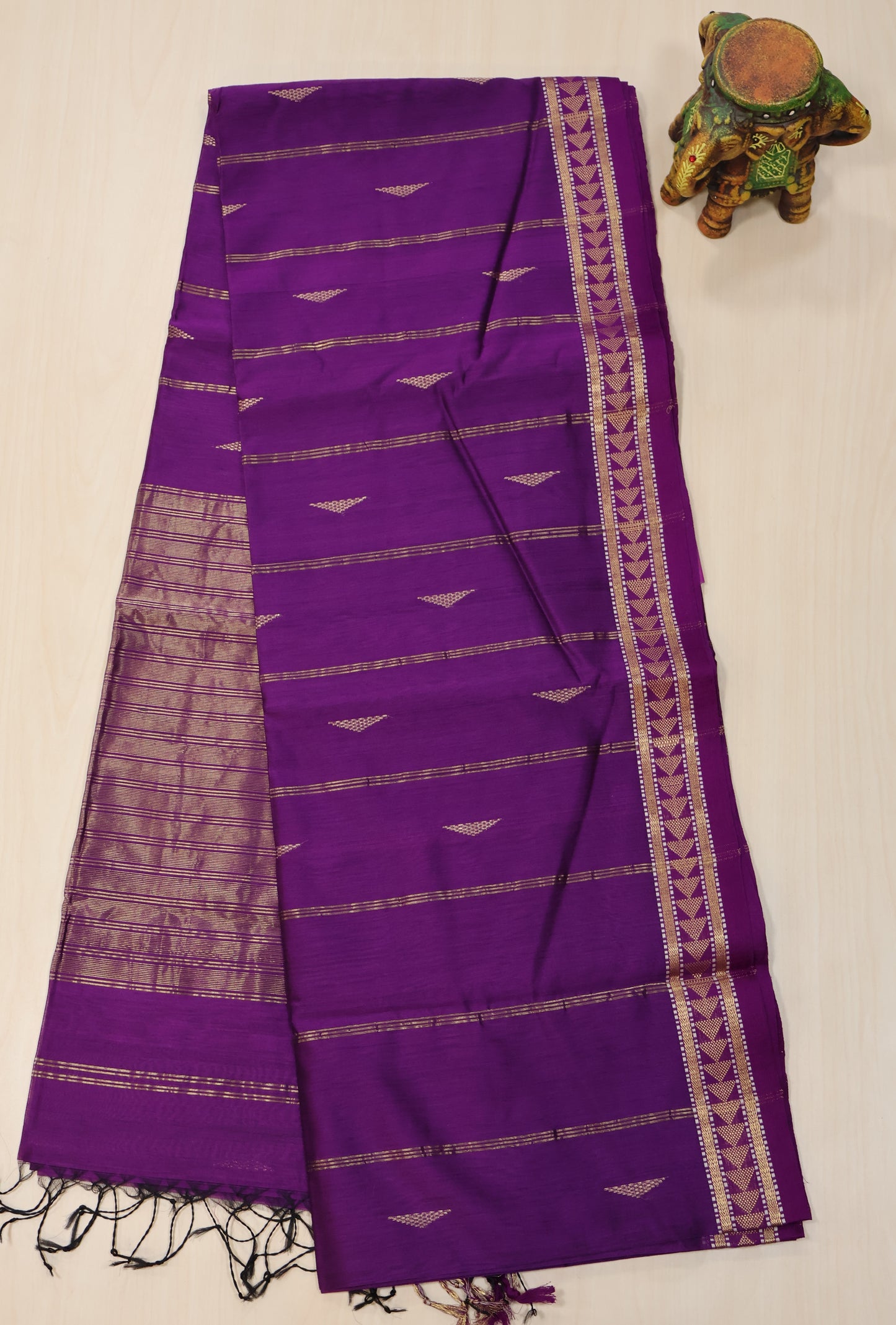 Pure Maheswari Silk Cotton saree-Voilet Line Buta