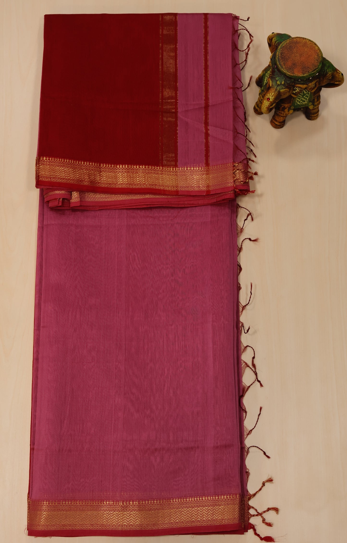 Pure Maheswari Silk Cotton saree-Onion Pink Plain Small Border