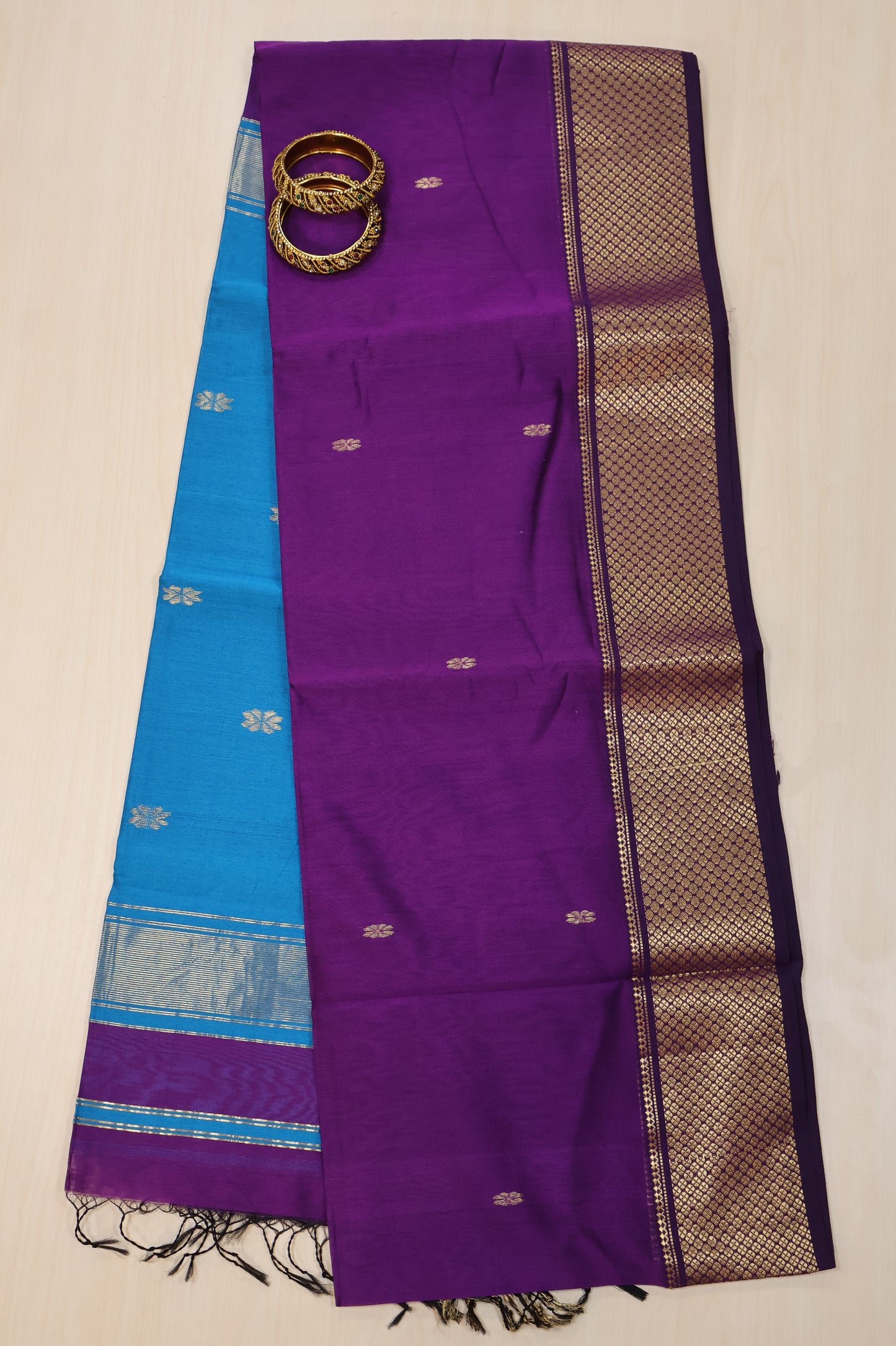 Pure Maheswari Silk Cotton saree-Voilet Flower Border