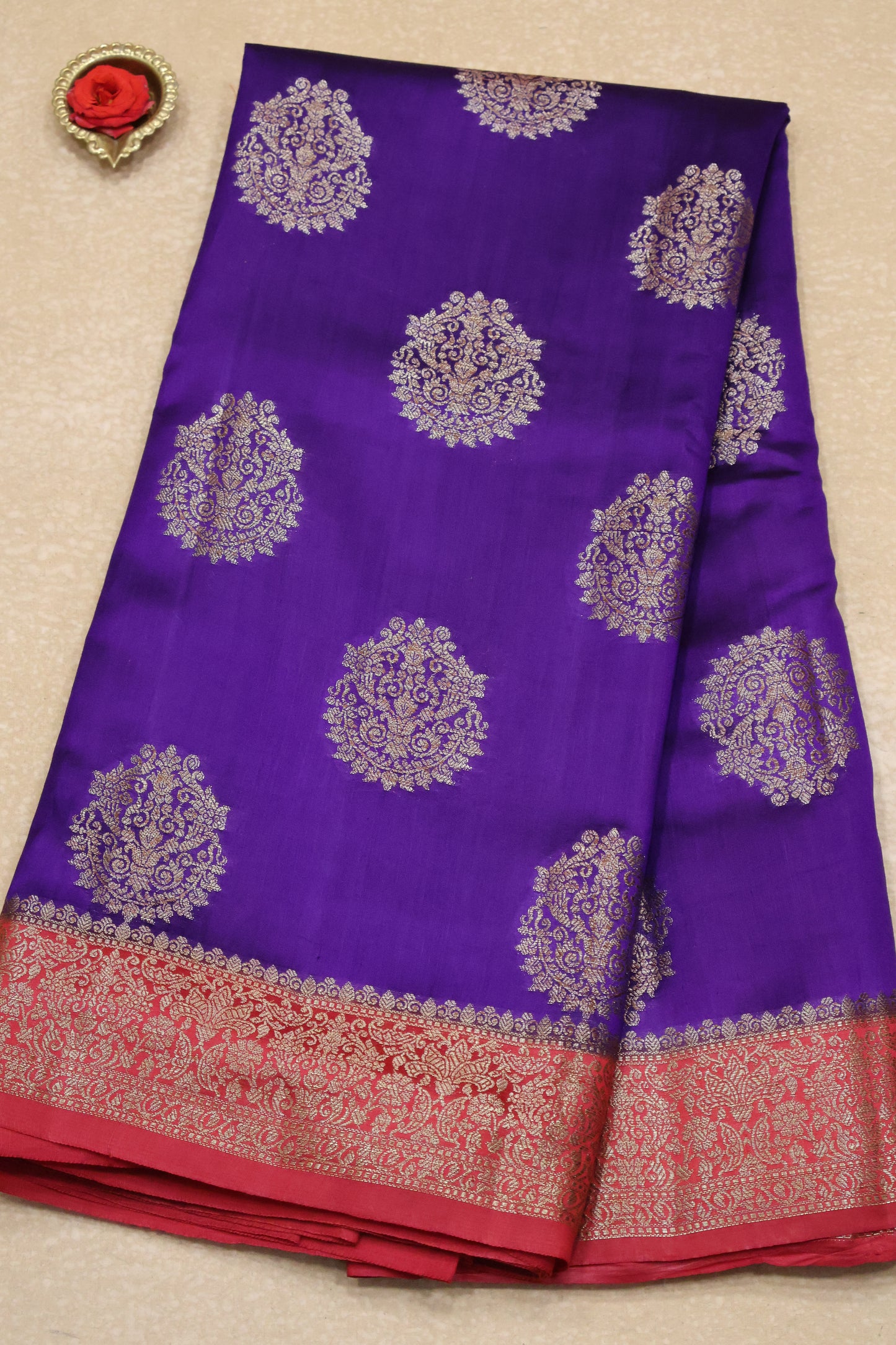 Pure Banarasi Saree Chiniya Silk with Contrst Pallu-Voilet