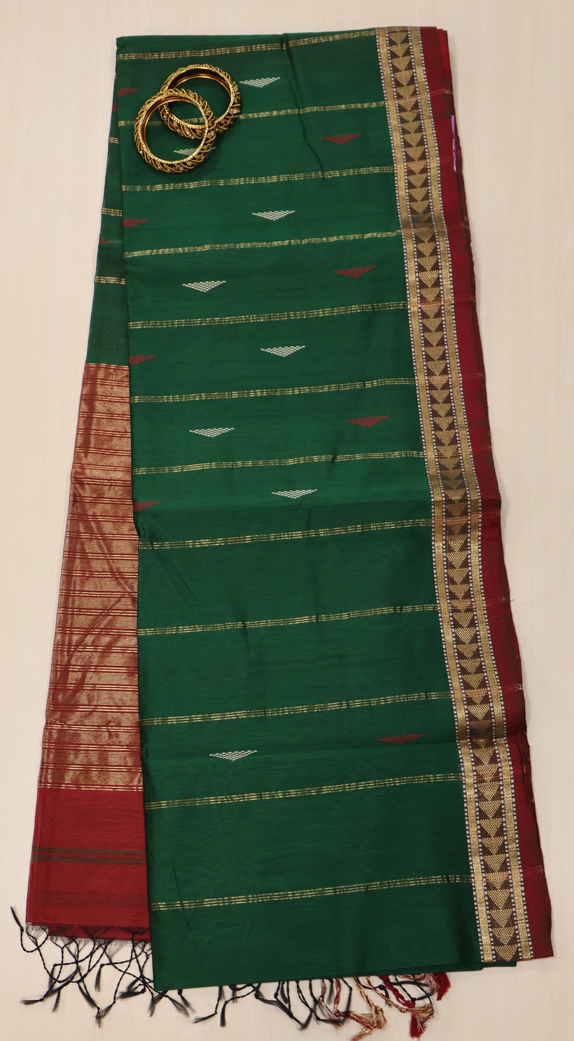 Pure Maheswari Silk Cotton saree-Green Line Buta