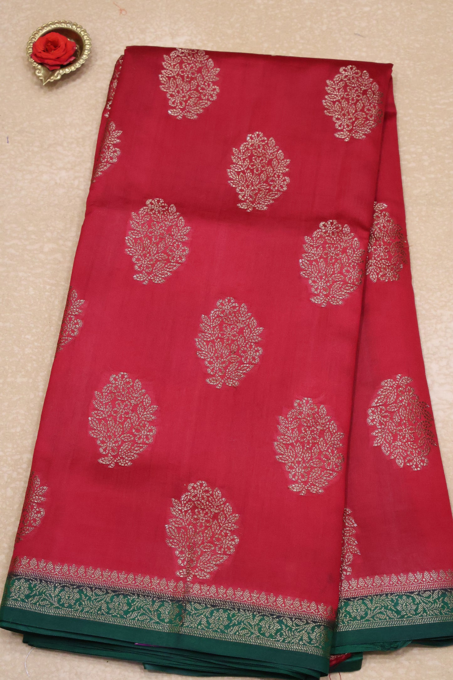 Pure Banarasi Saree Chiniya Silk with Contrast Pallu-Maroon