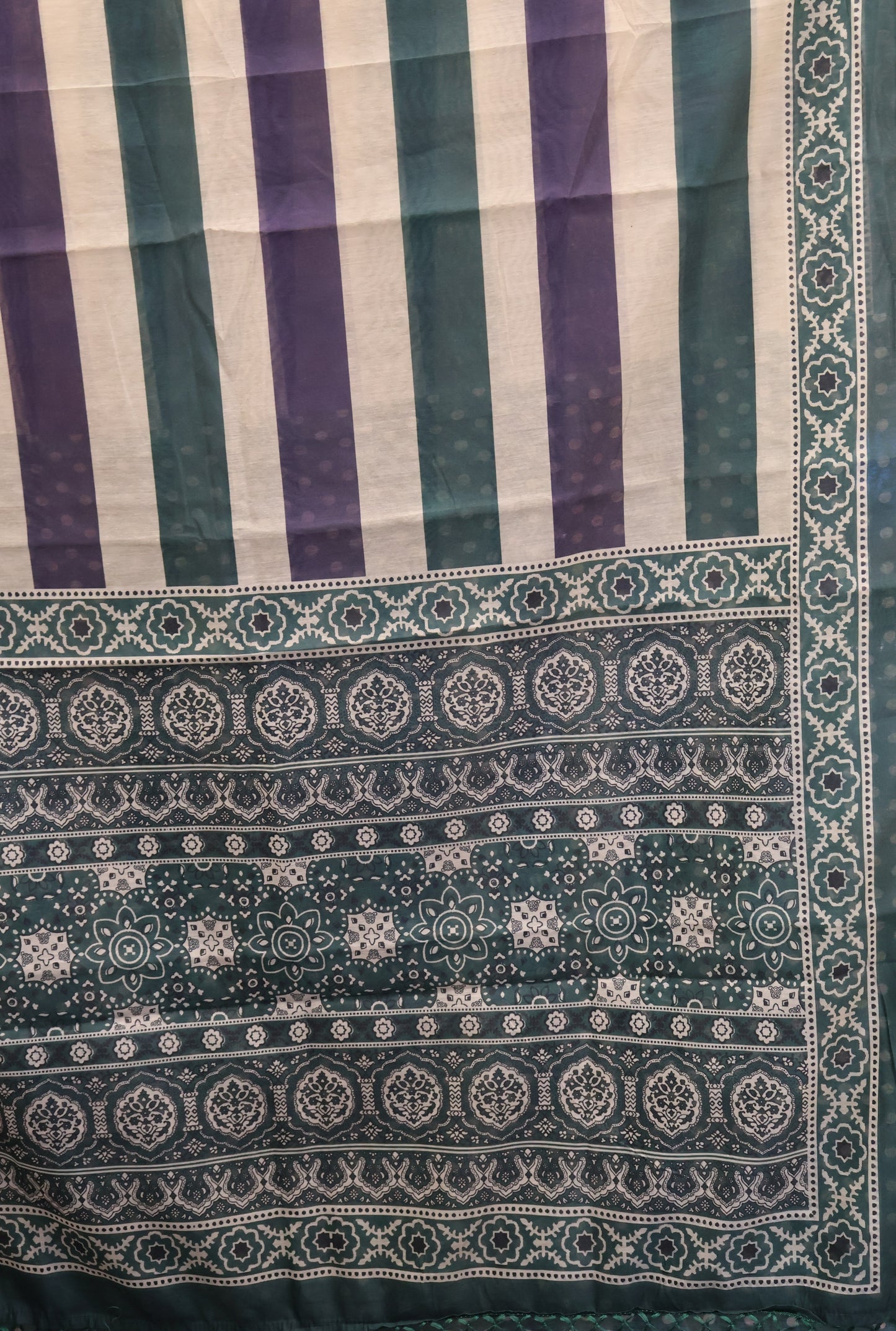 Semi Chanderi Saree-Bottle Green Vertical Pattern