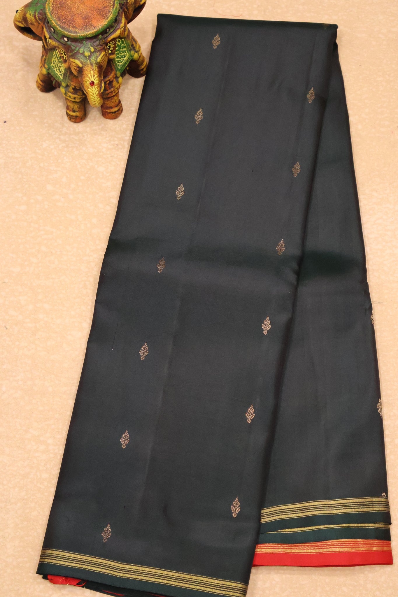 Mithilam-Pure Kanchipuram Festive Silk Saree-Bottle Green Leaf