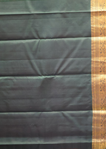 Pure Kanjivaram Silk Saree - Red With Green Vairaoosi