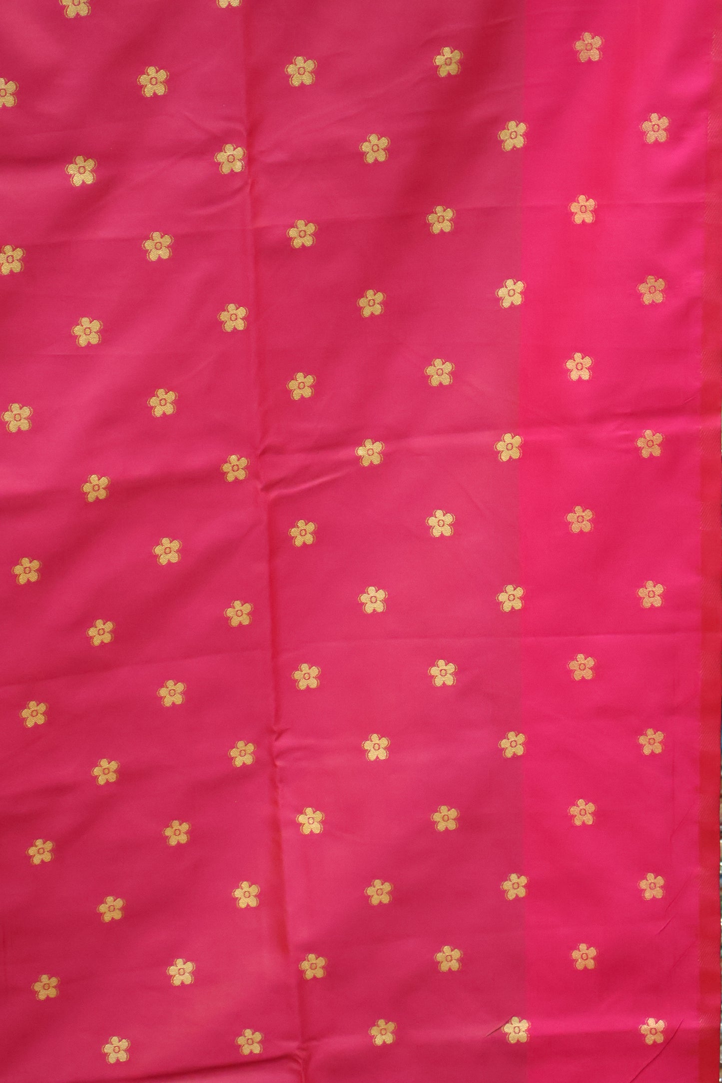 Semi Soft Silk Saree-Manthulir Floral Body