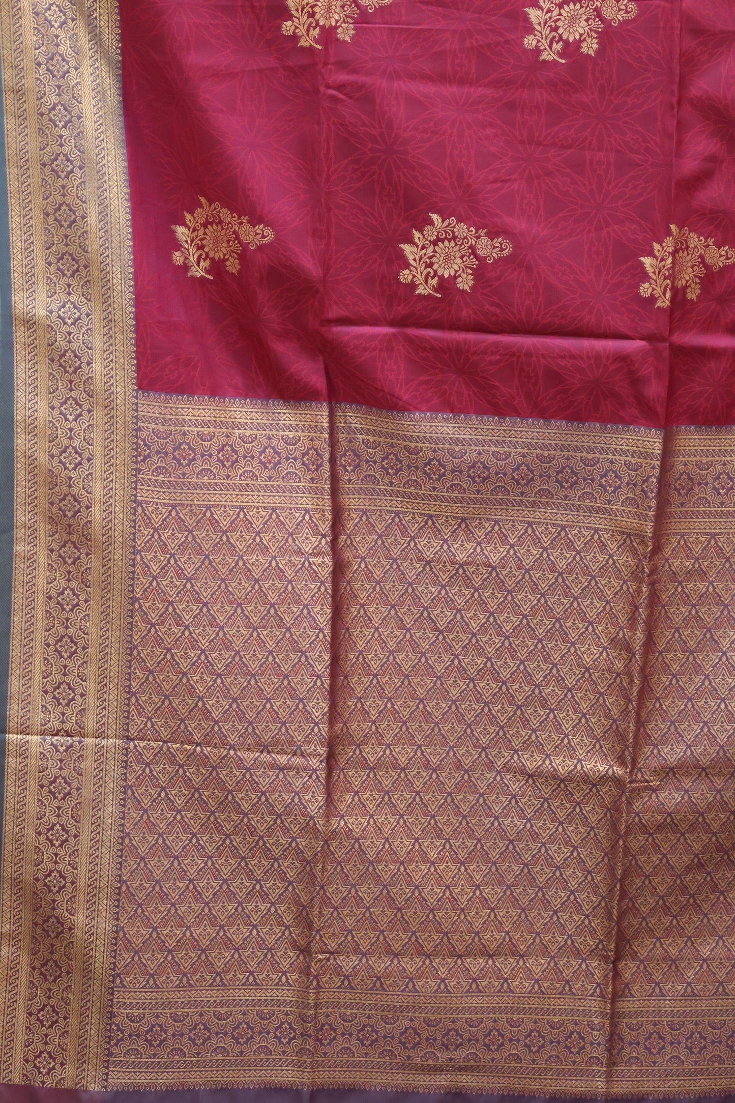 Semi Soft Silk Saree-Maroon Floral Body
