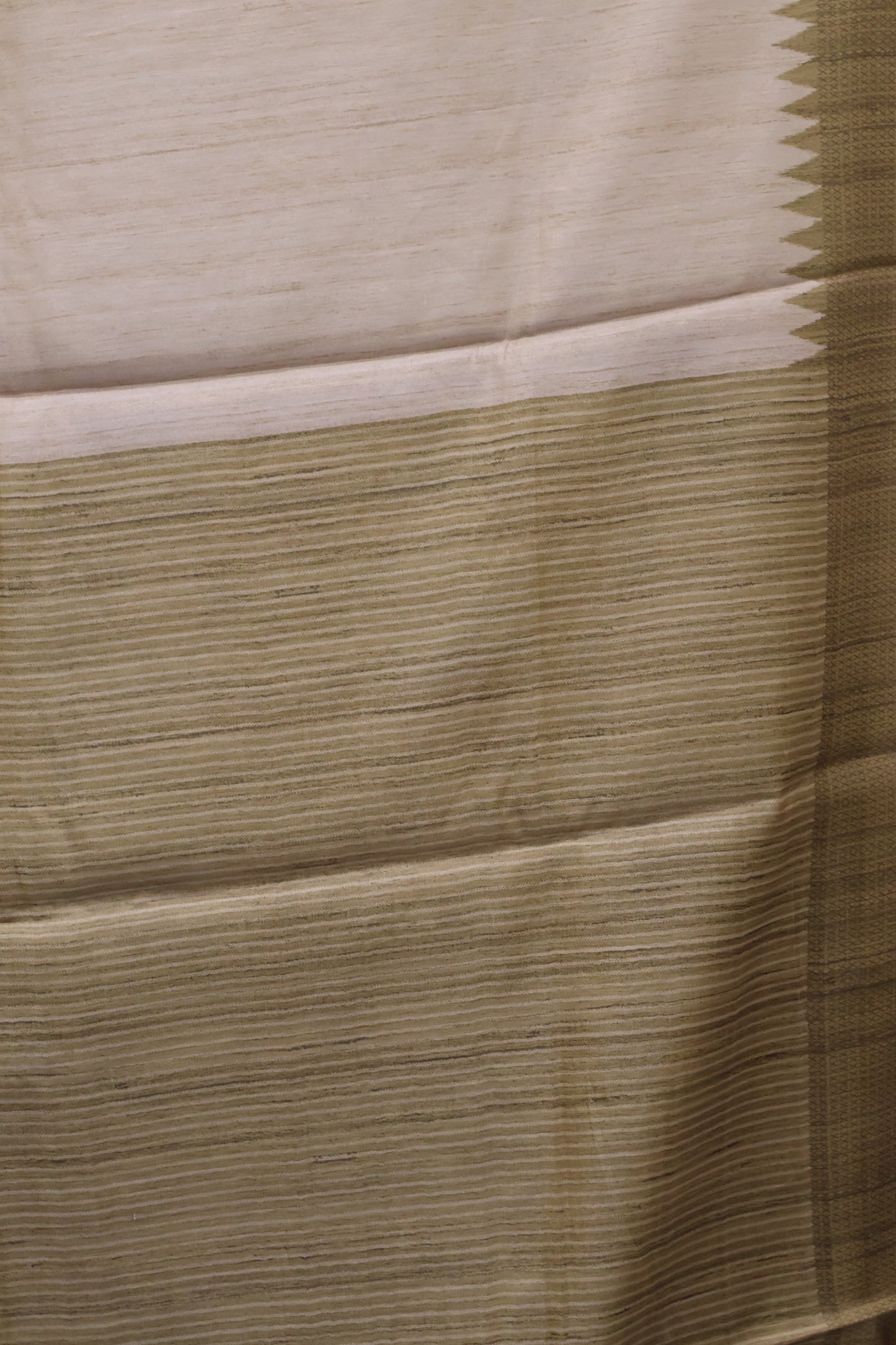 Semi Tussar Saree - Olive Green Kalmkari Print