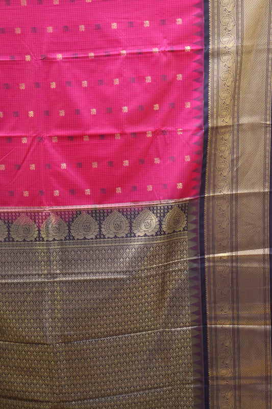 Semi Gadwal Silk Saree-Magenta Round Peacock