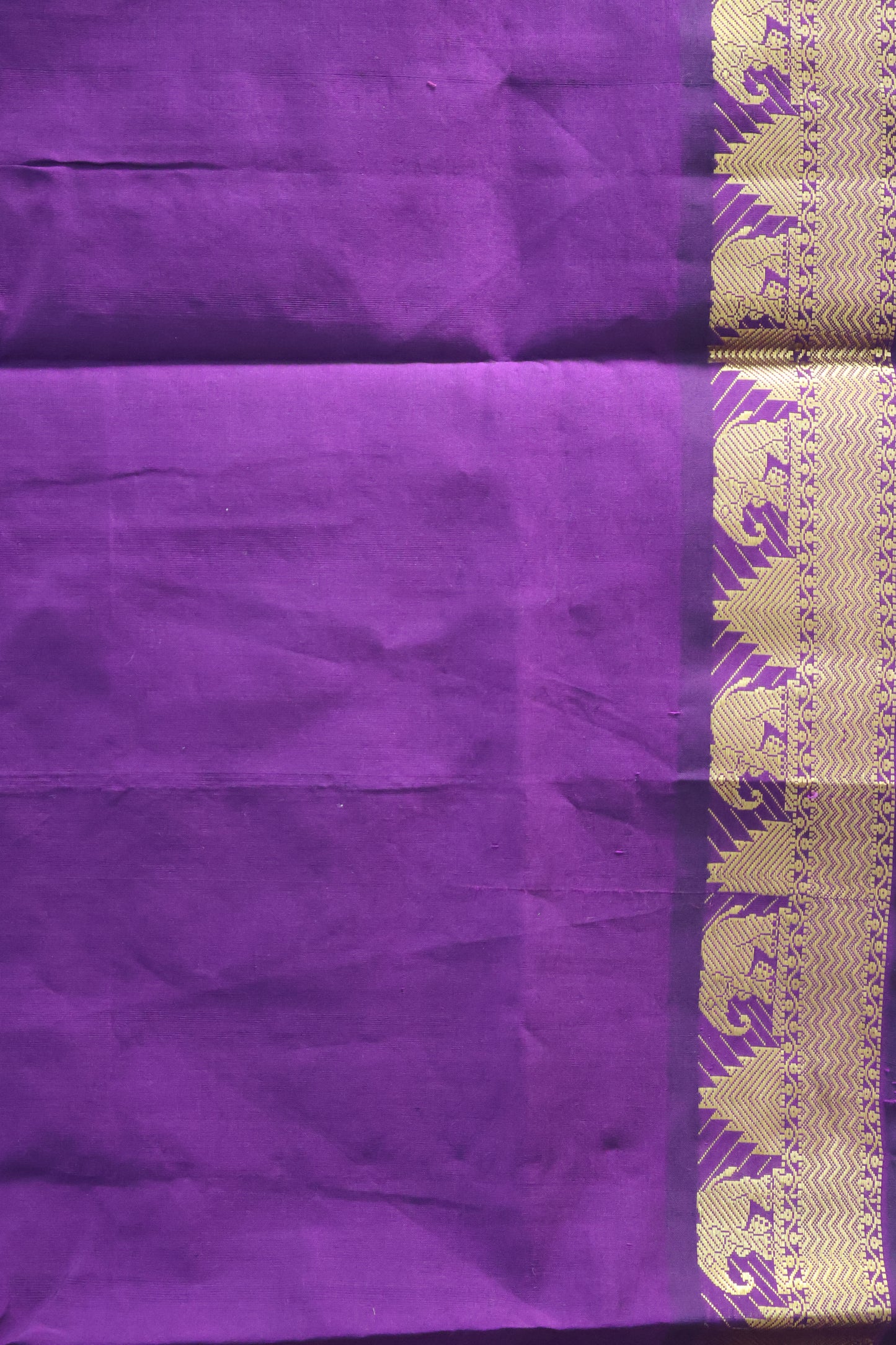 Pure Silk Cotton Saree-Voilet Small Triangle