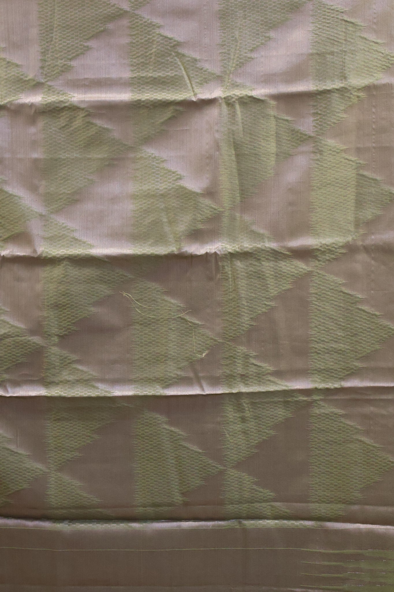 Tissue Silk Saree-Green Hills Design